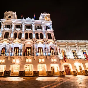 Отель Plaza Grande, Кито