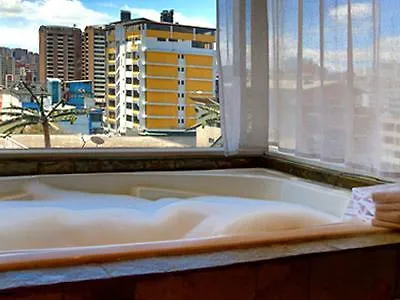 Nu House Boutique Hotel Quito 4*,